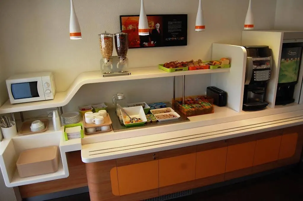 ** Hotel Ibis Budget Frejus Capitou France